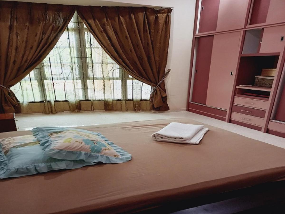 Bukit Baru Homestay Malacca Exterior photo