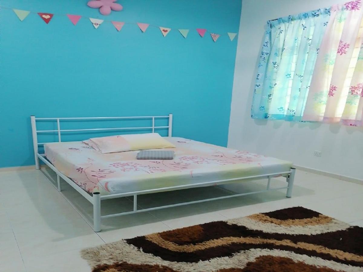 Bukit Baru Homestay Malacca Exterior photo