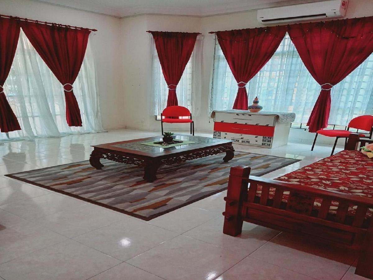 Bukit Baru Homestay Malacca Exterior photo
